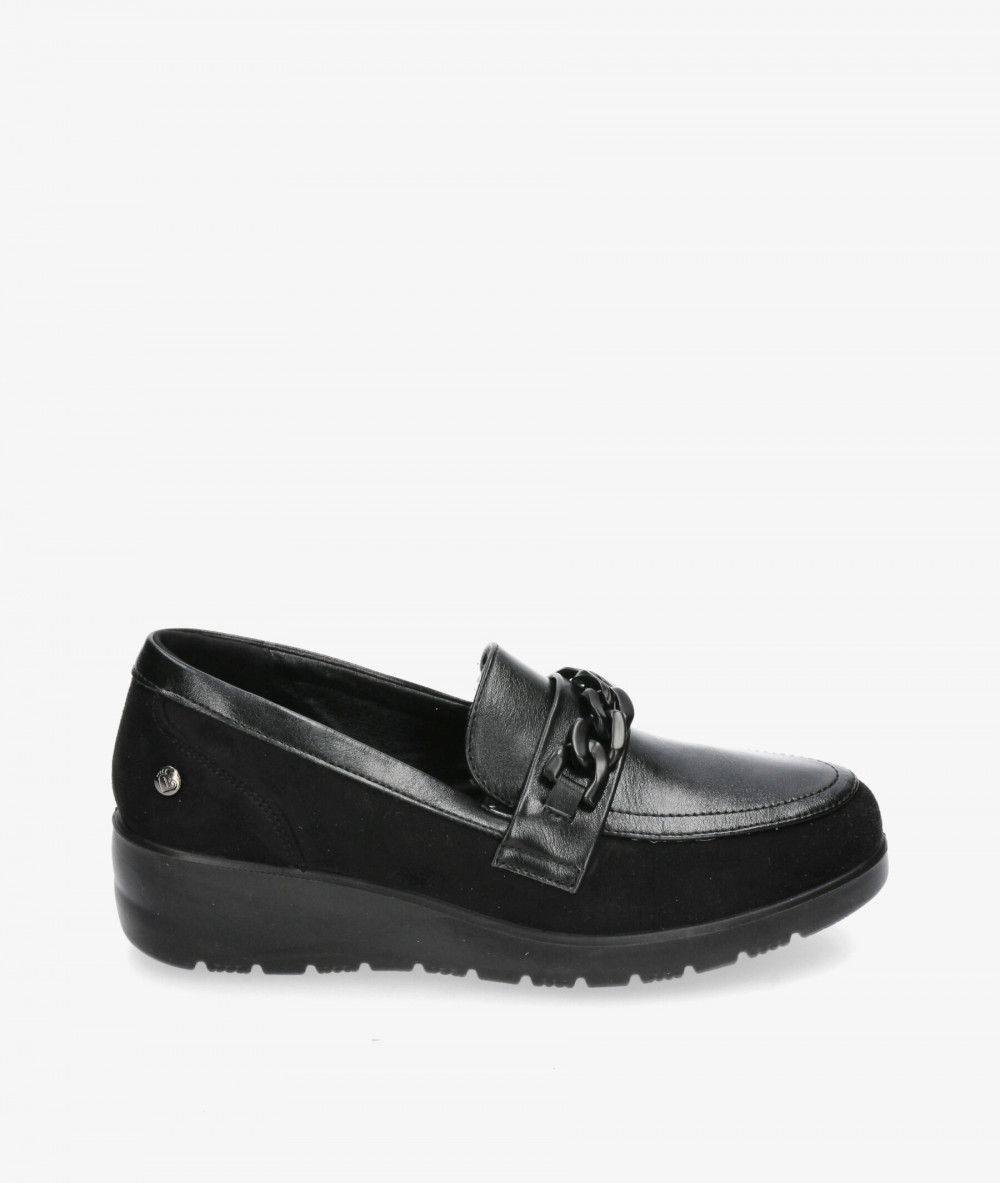 Zapatos confort Amarpies 27006 en negro Zapatos confort Amarpies 27006 en negro
