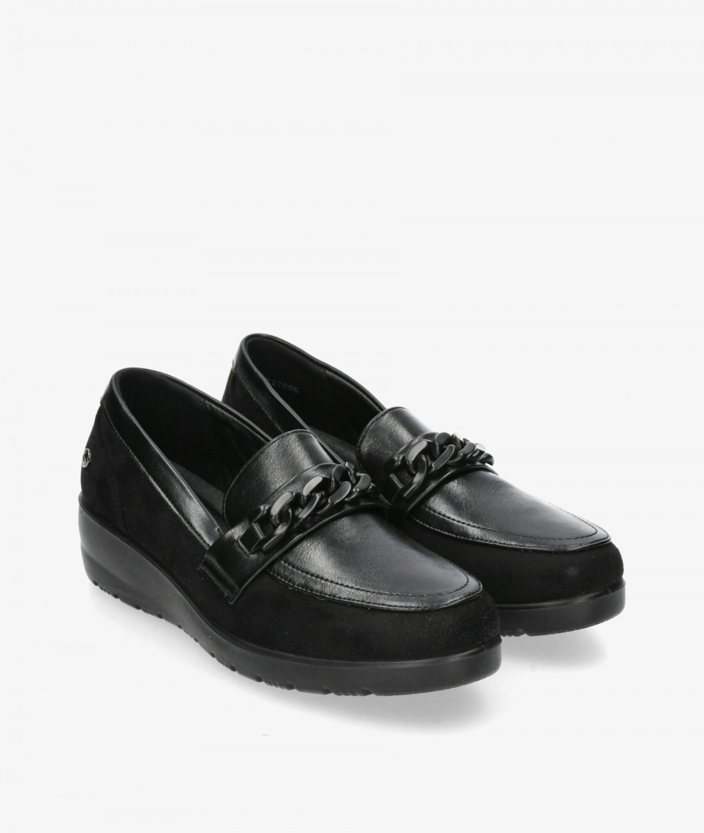 Zapatos confort Amarpies 27006 en negro Zapatos confort Amarpies 27006 en negro