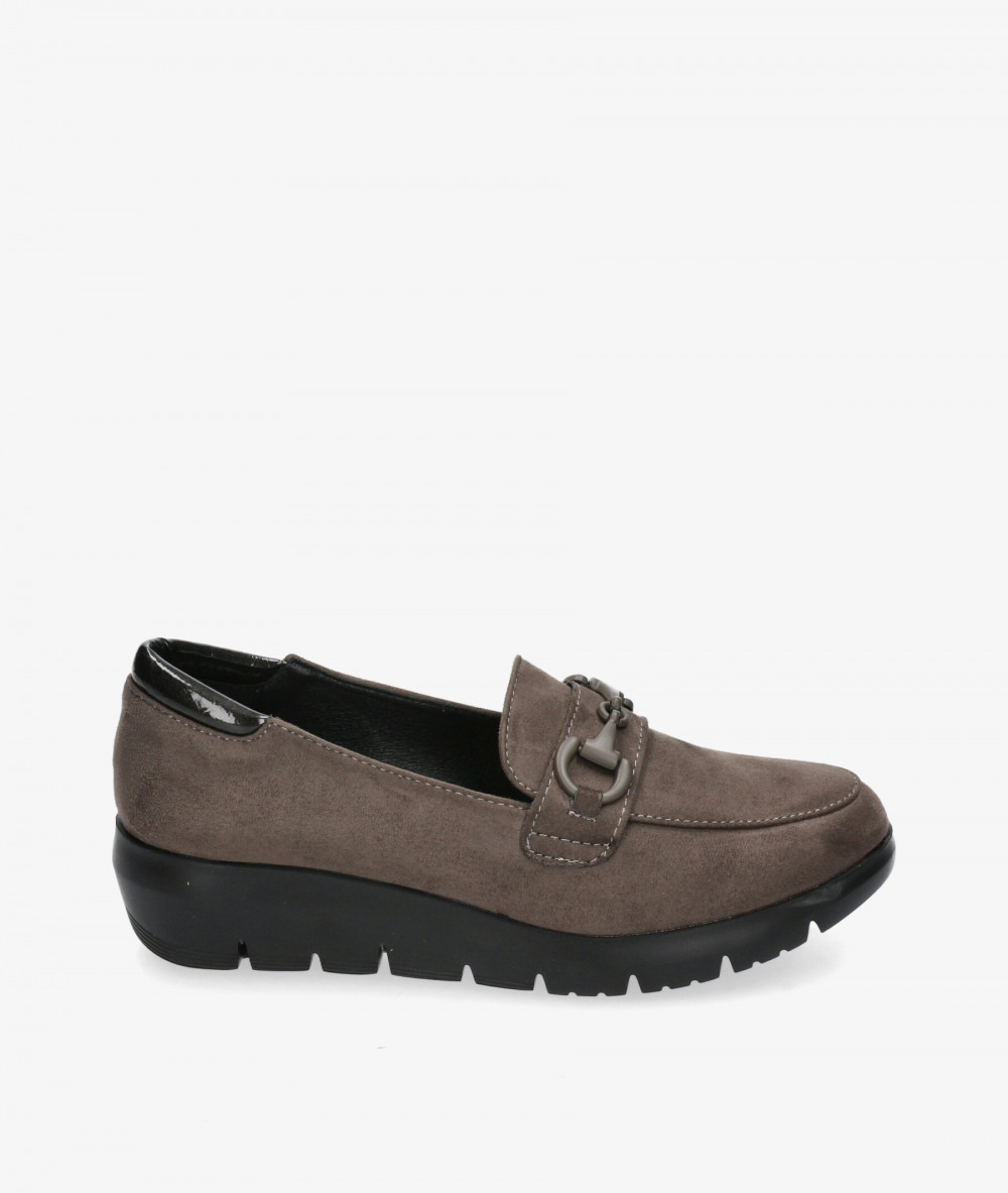Zapatos confort Amarpies 27044 en topo Zapatos confort Amarpies 27044 en topo
