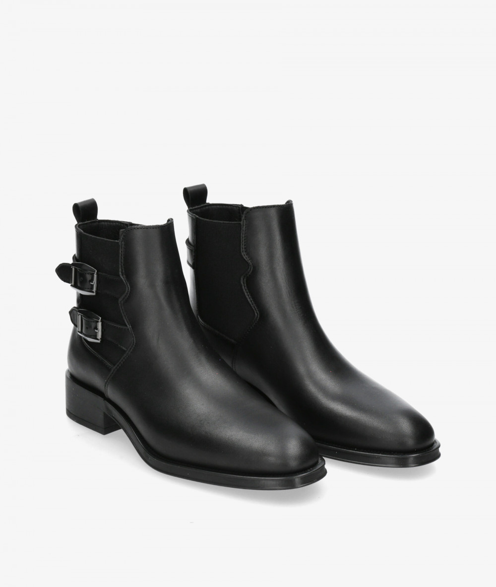 Botines Alpe  5187 en negro Botines Alpe  5187 en negro