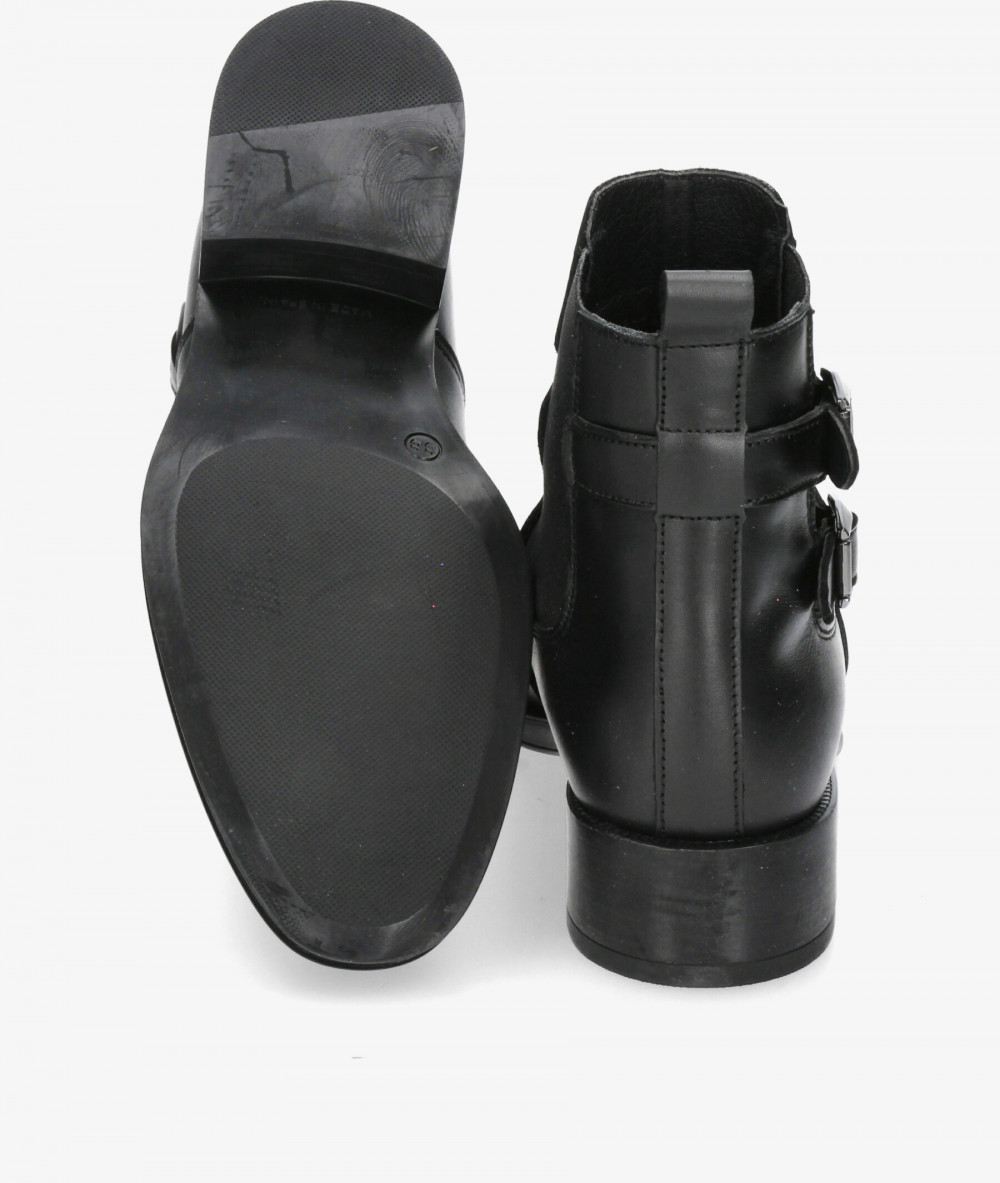 Botines Alpe  5187 en negro Botines Alpe  5187 en negro