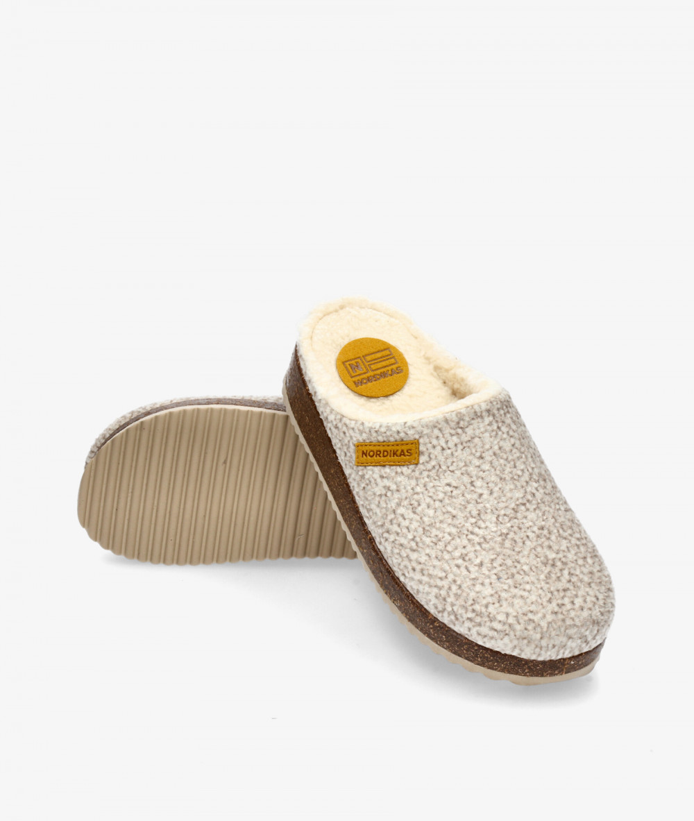 Chinela Nordikas 2243 en beige Chinela Nordikas 2243 en beige