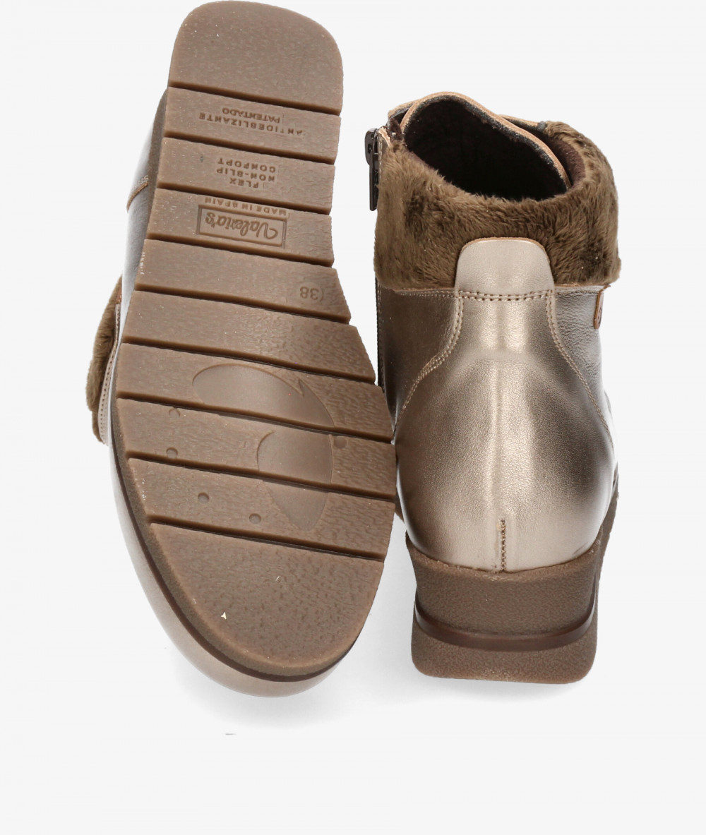 Botines Valeria´s  1523 en oro Botines Valeria´s  1523 en oro