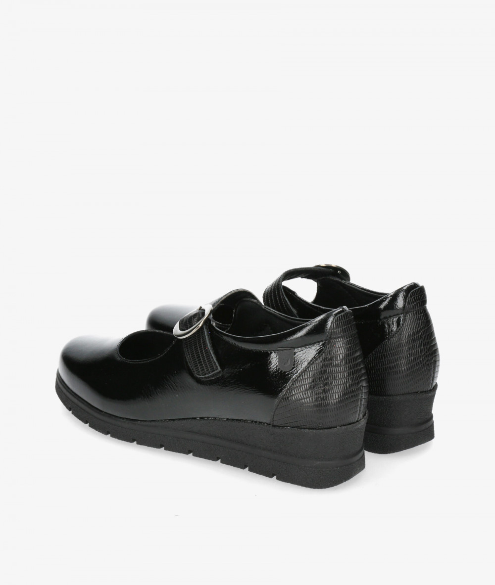 Valeria´s Comfort shoes 1522 in black patent leather Valeria´s Comfort shoes 1522 in black patent leather