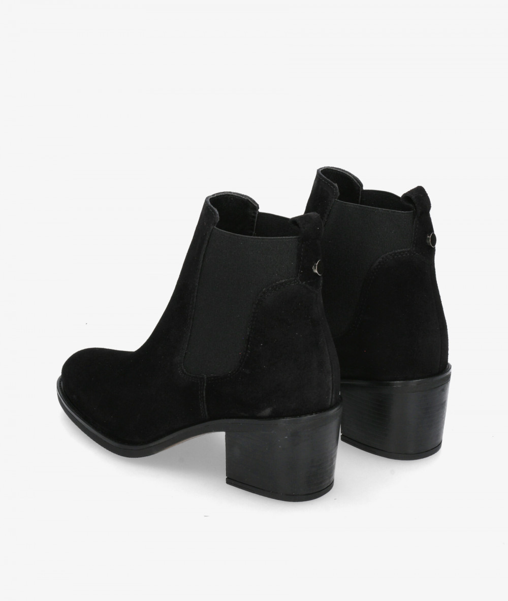 Botines Alpe  2202 en serraje negro Botines Alpe  2202 en serraje negro