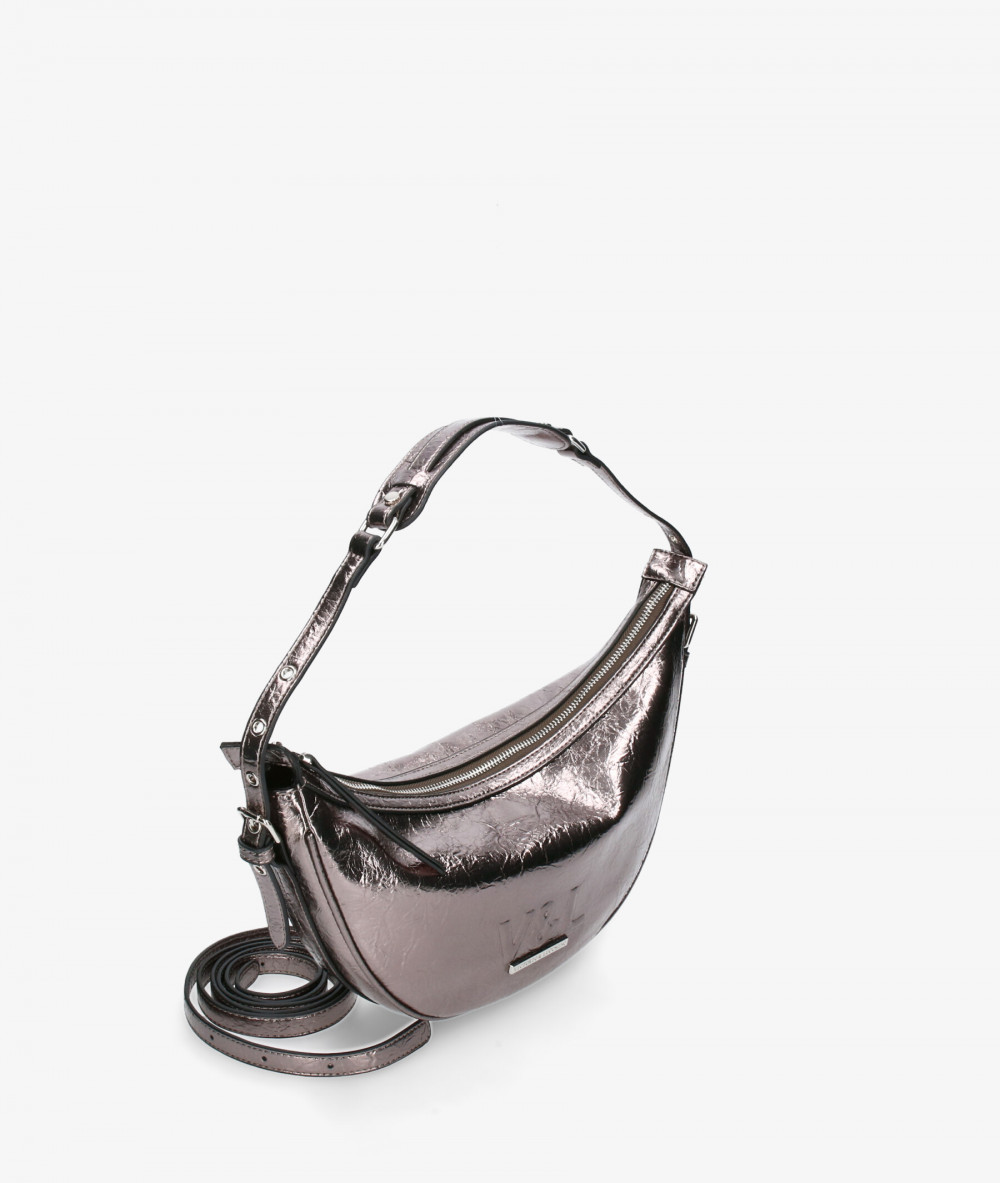 Elevate your look! Our BOLSO de COLGAR collection a combination of design, quality and comfort for your daily outfits