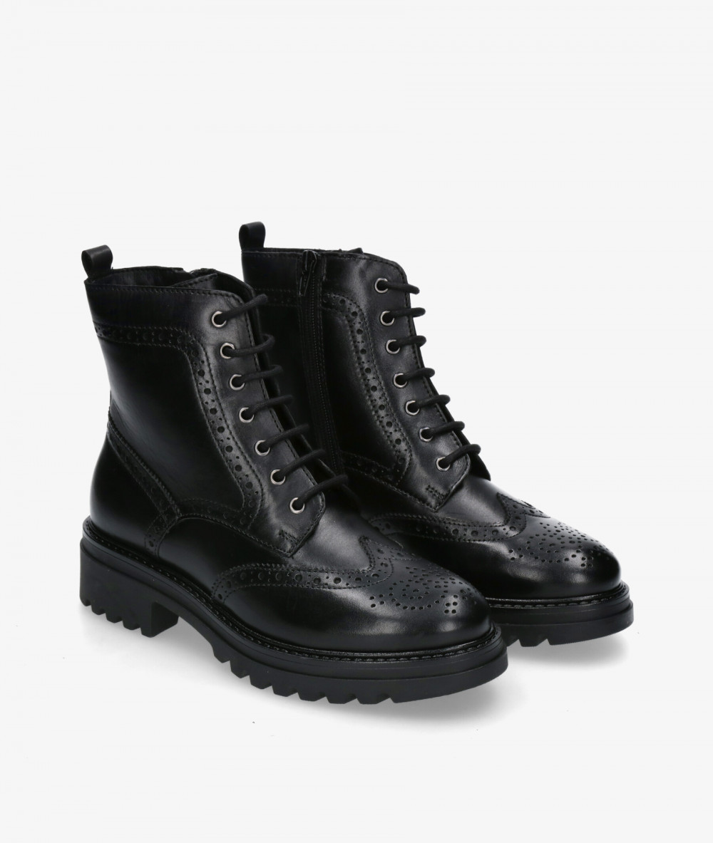Botines Traveris  LOR23 - 1544 en negro Botines Traveris  LOR23 - 1544 en negro