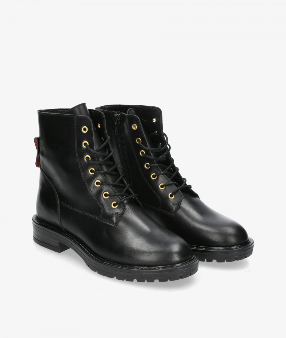 Botines pabloochoa.shoes  40523 FM1 en negro Botines pabloochoa.shoes  40523 FM1 en negro