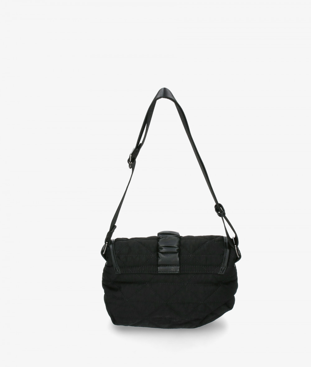 Elevate your look! Our Bag collection a combination of design, quality and comfort for your daily outfits