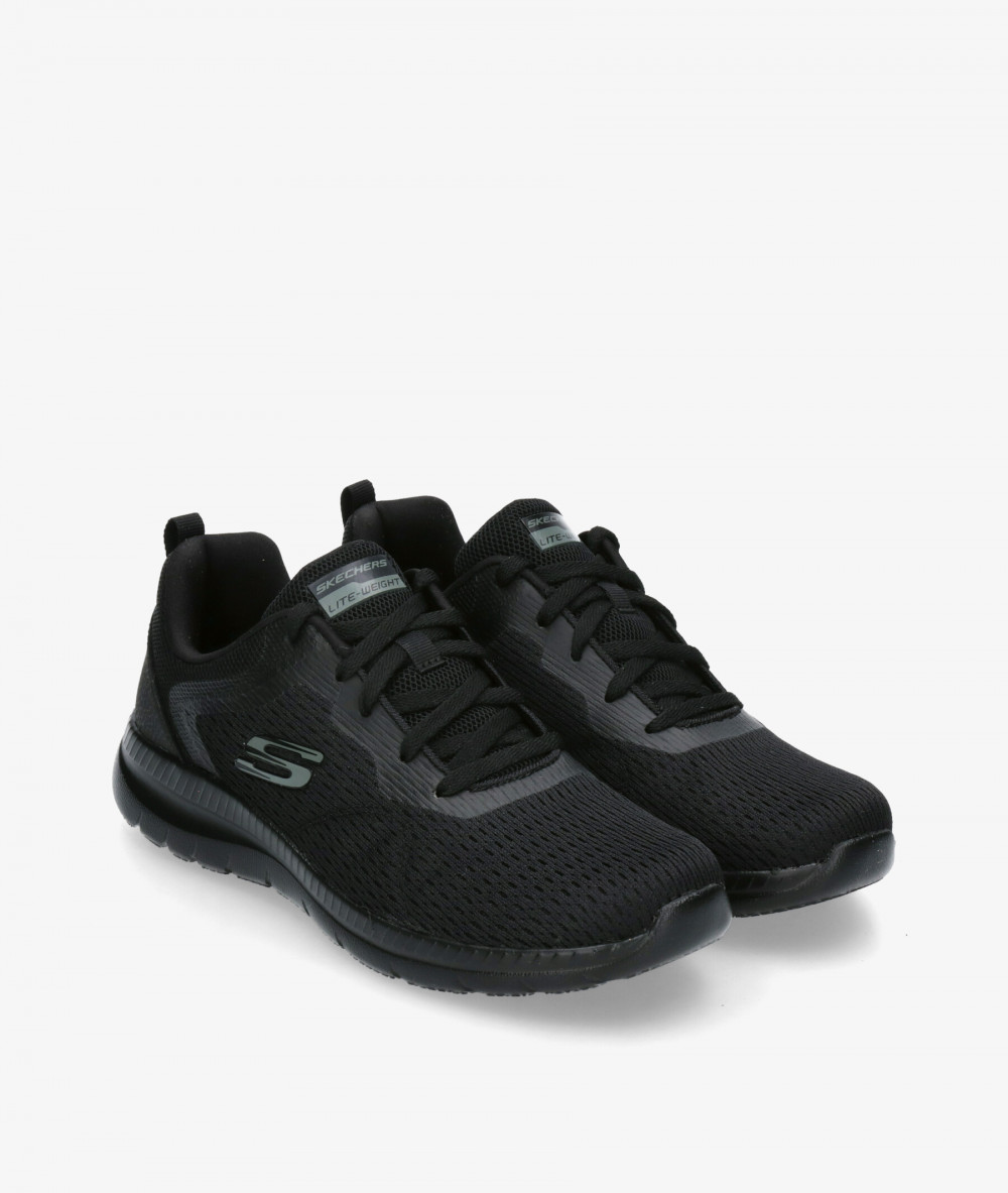 Deportivos Skechers 12607 en negro Deportivos Skechers 12607 en negro