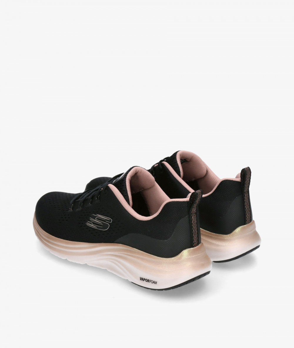 Deportivos Skechers 150025 en negro Deportivos Skechers 150025 en negro