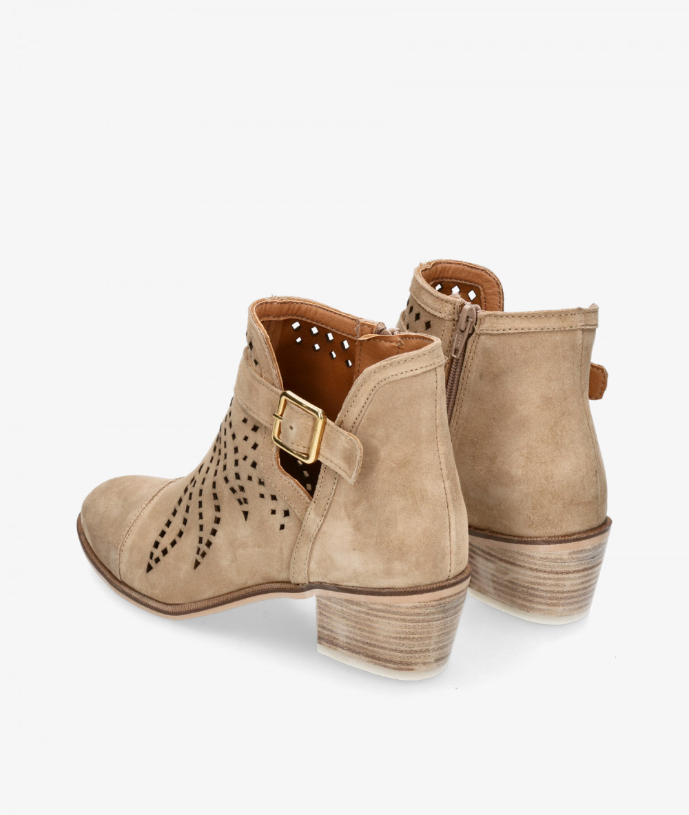 Alpe Ankle boots  5054 in beige split suede Alpe Ankle boots  5054 in beige split suede