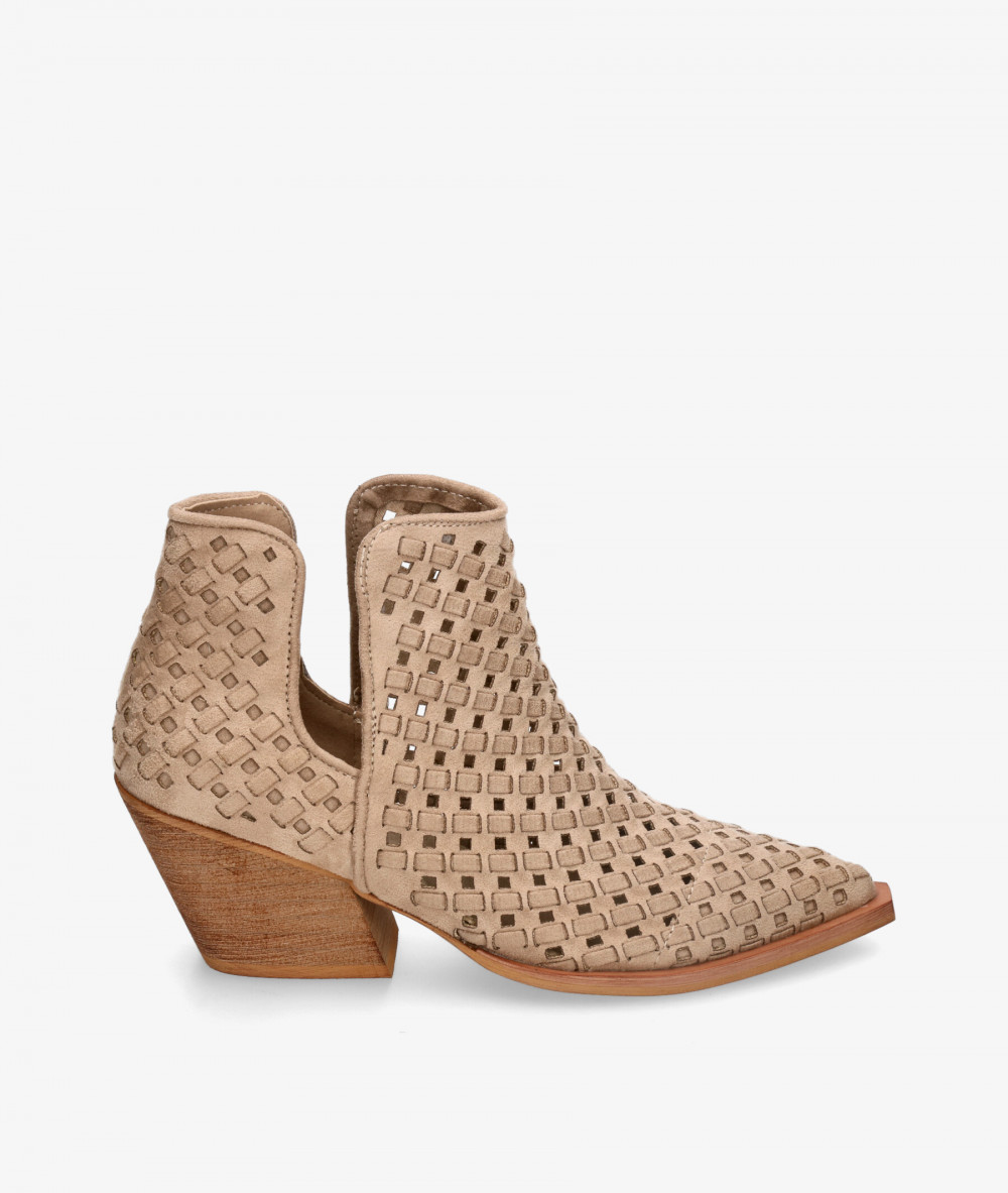 CORINA Ankle boots  M5011 in beige CORINA Ankle boots  M5011 in beige