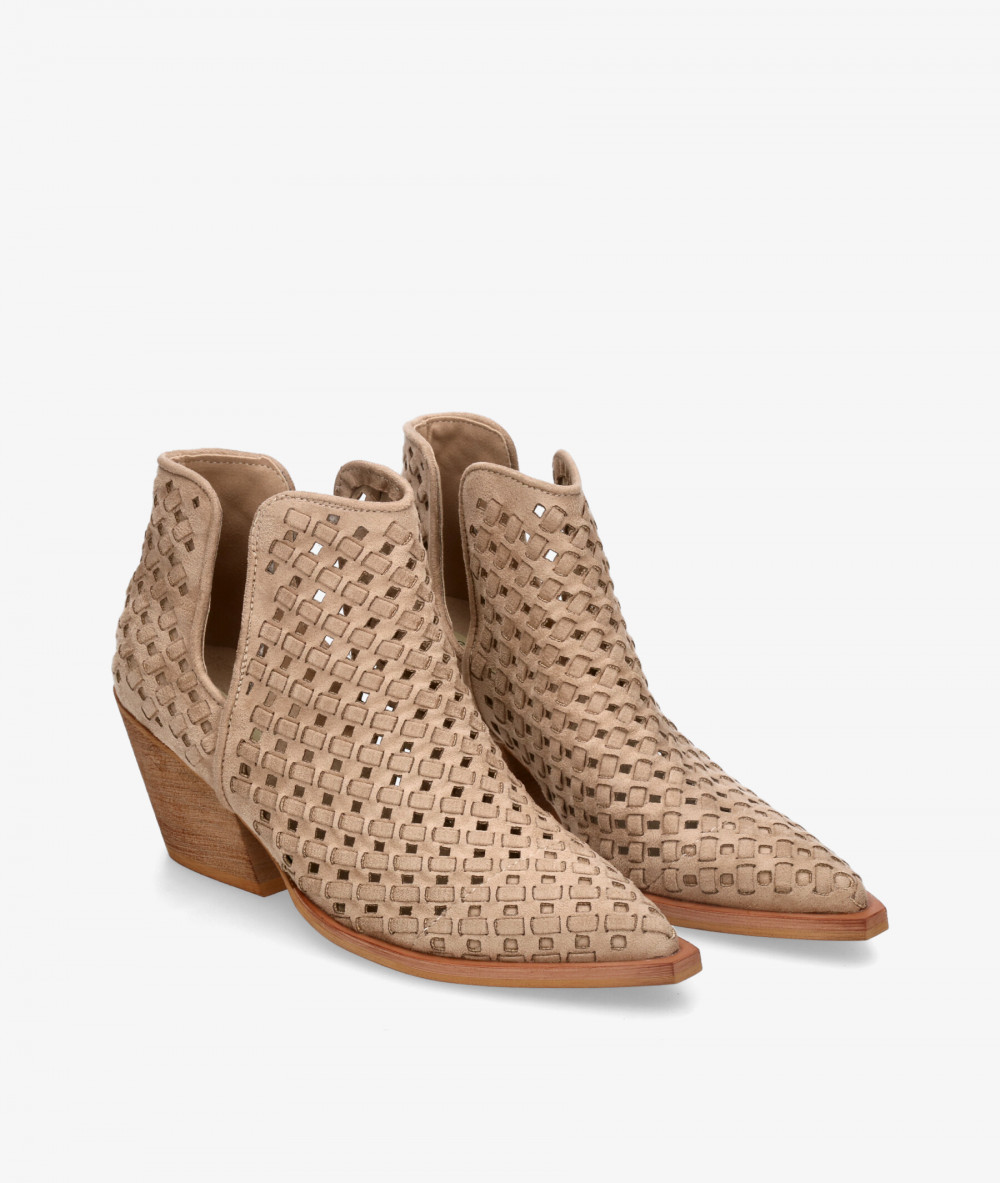 CORINA Ankle boots  M5011 in beige CORINA Ankle boots  M5011 in beige