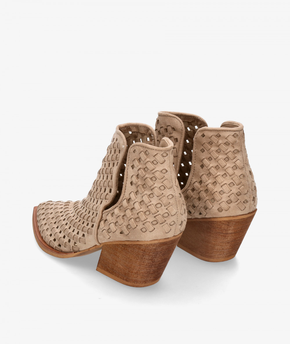 CORINA Ankle boots  M5011 in beige CORINA Ankle boots  M5011 in beige