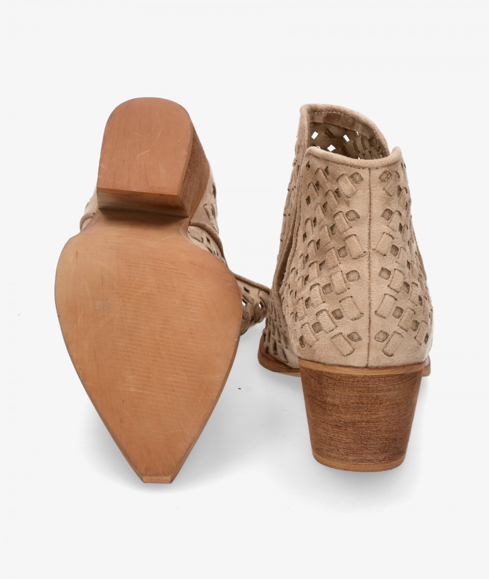 CORINA Ankle boots  M5011 in beige CORINA Ankle boots  M5011 in beige