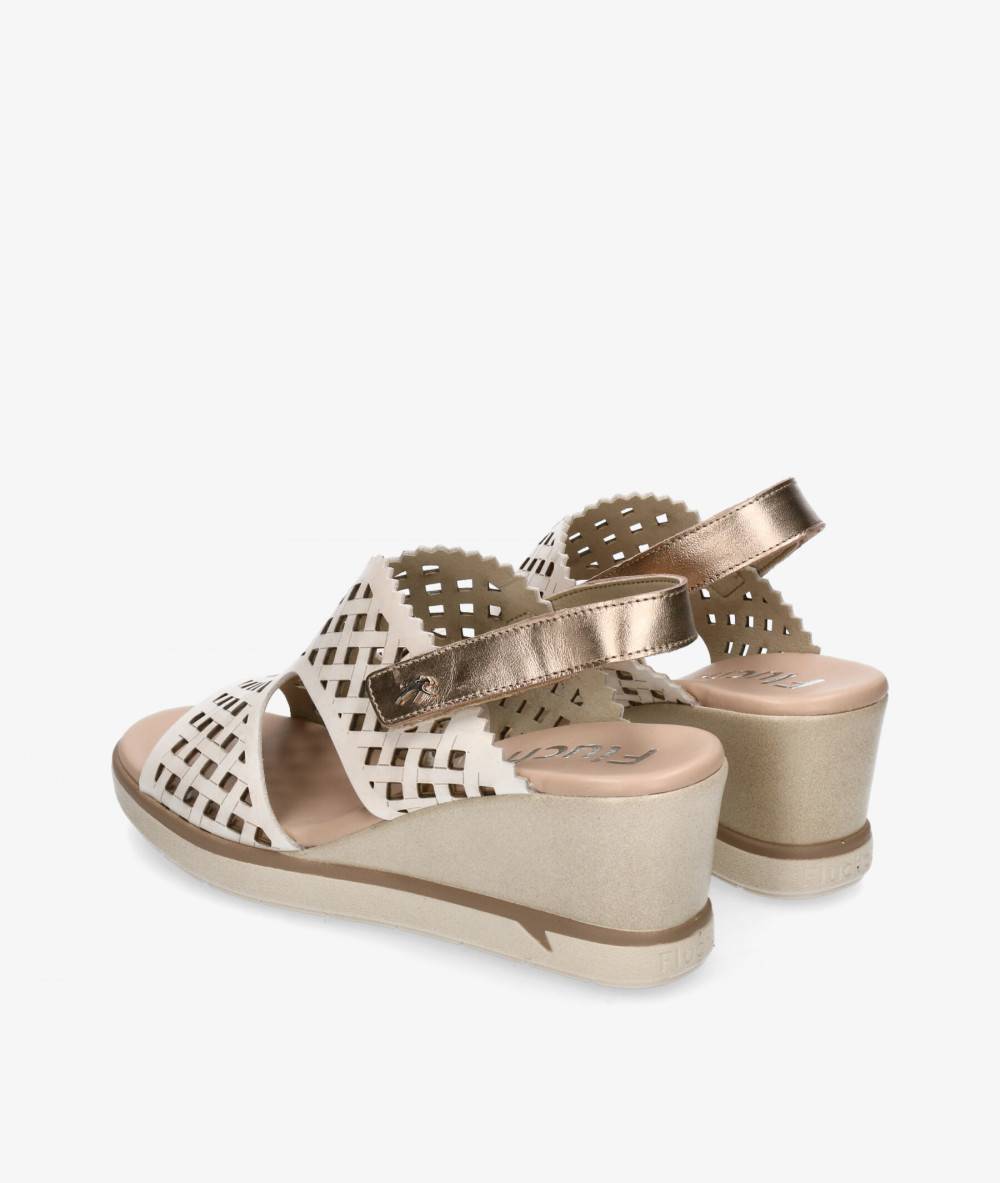 Sandalias Fluchos  F1972 en hueso Sandalias Fluchos  F1972 en hueso