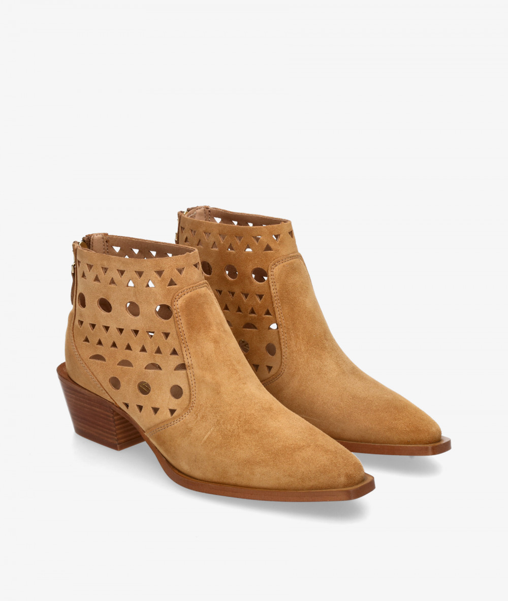 Alpe Ankle boots  5372 in camel split suede Alpe Ankle boots  5372 in camel split suede