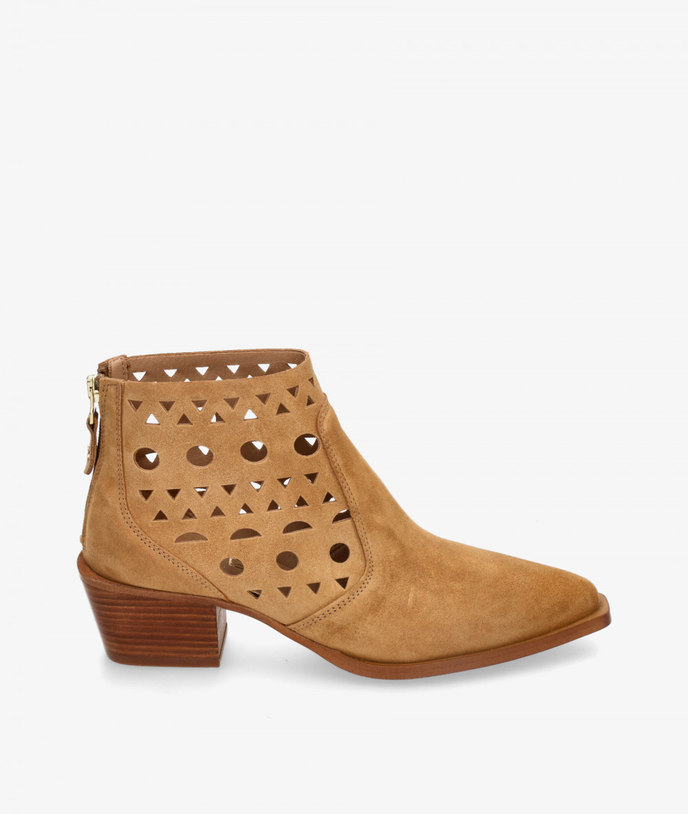 Alpe Ankle boots  5372 in camel split suede Alpe Ankle boots  5372 in camel split suede