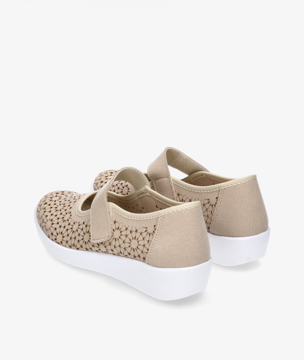 DOCTOR CUTILLAS Comfort shoes 38470 in beige DOCTOR CUTILLAS Comfort shoes 38470 in beige