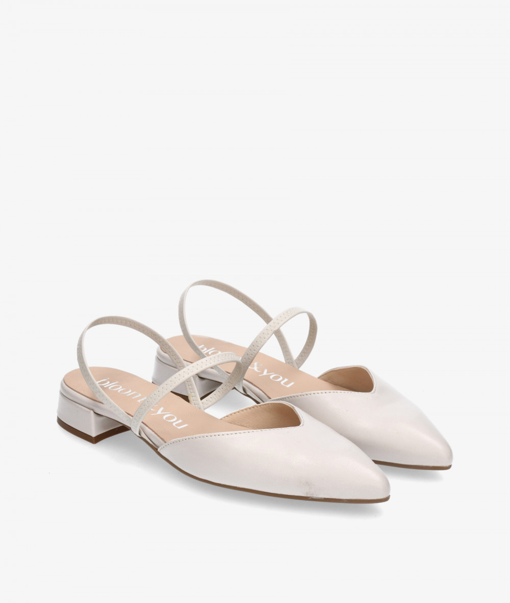 bloom&you Dress low heel shoes FABIOLA in off-white bloom&you Dress low heel shoes FABIOLA in off-white