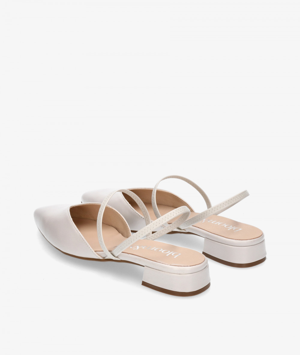 bloom&you Dress low heel shoes FABIOLA in off-white bloom&you Dress low heel shoes FABIOLA in off-white