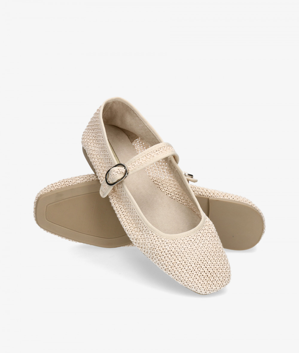 Corina Mercedes M5225 in beige