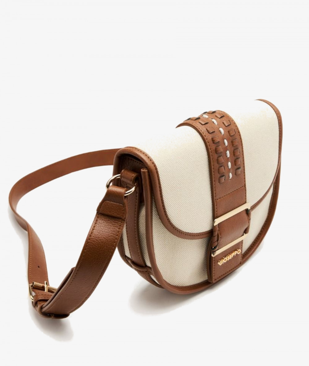 Elevate your look! Our Bag collection a combination of design, quality and comfort for your daily outfits Elevate your look! Our Bag collection a combination of design, quality and comfort for your daily outfits