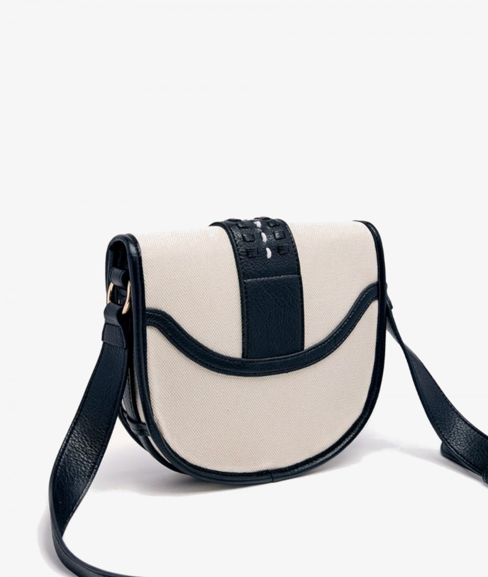 Elevate your look! Our Bag collection a combination of design, quality and comfort for your daily outfits Elevate your look! Our Bag collection a combination of design, quality and comfort for your daily outfits
