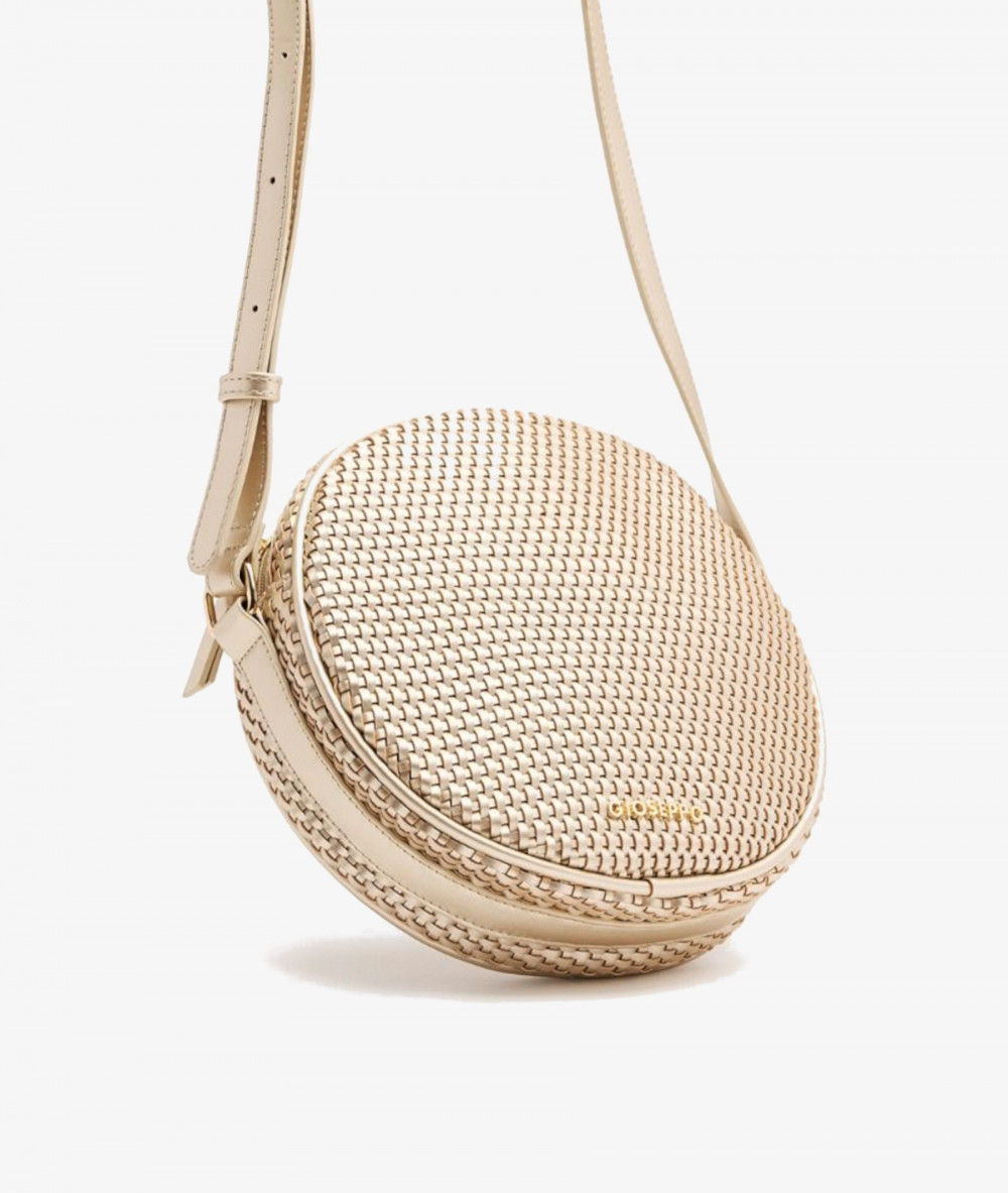 Elevate your look! Our Bag collection a combination of design, quality and comfort for your daily outfits Elevate your look! Our Bag collection a combination of design, quality and comfort for your daily outfits