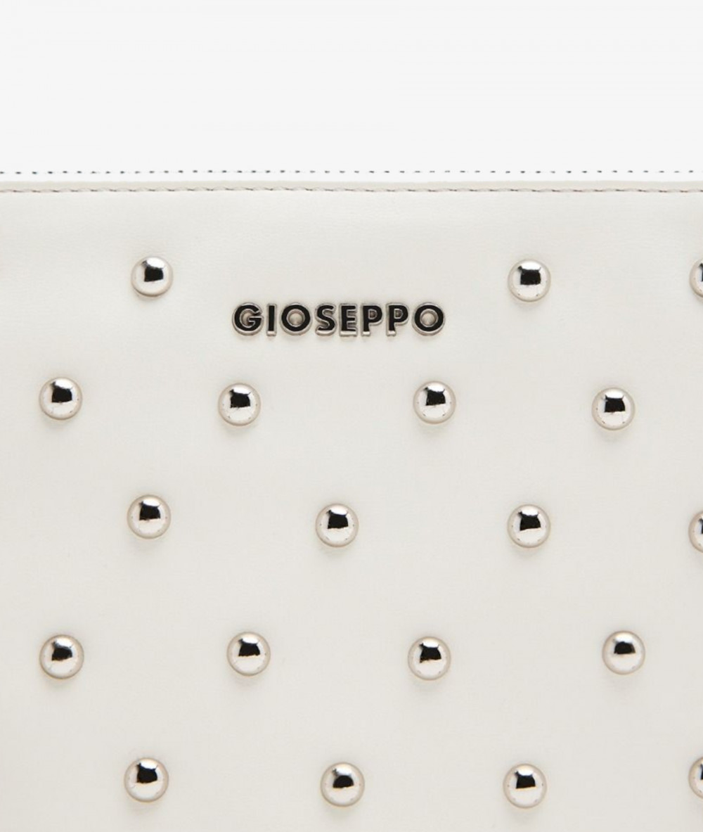 Elevate your look! Our Bag collection a combination of design, quality and comfort for your daily outfits Elevate your look! Our Bag collection a combination of design, quality and comfort for your daily outfits