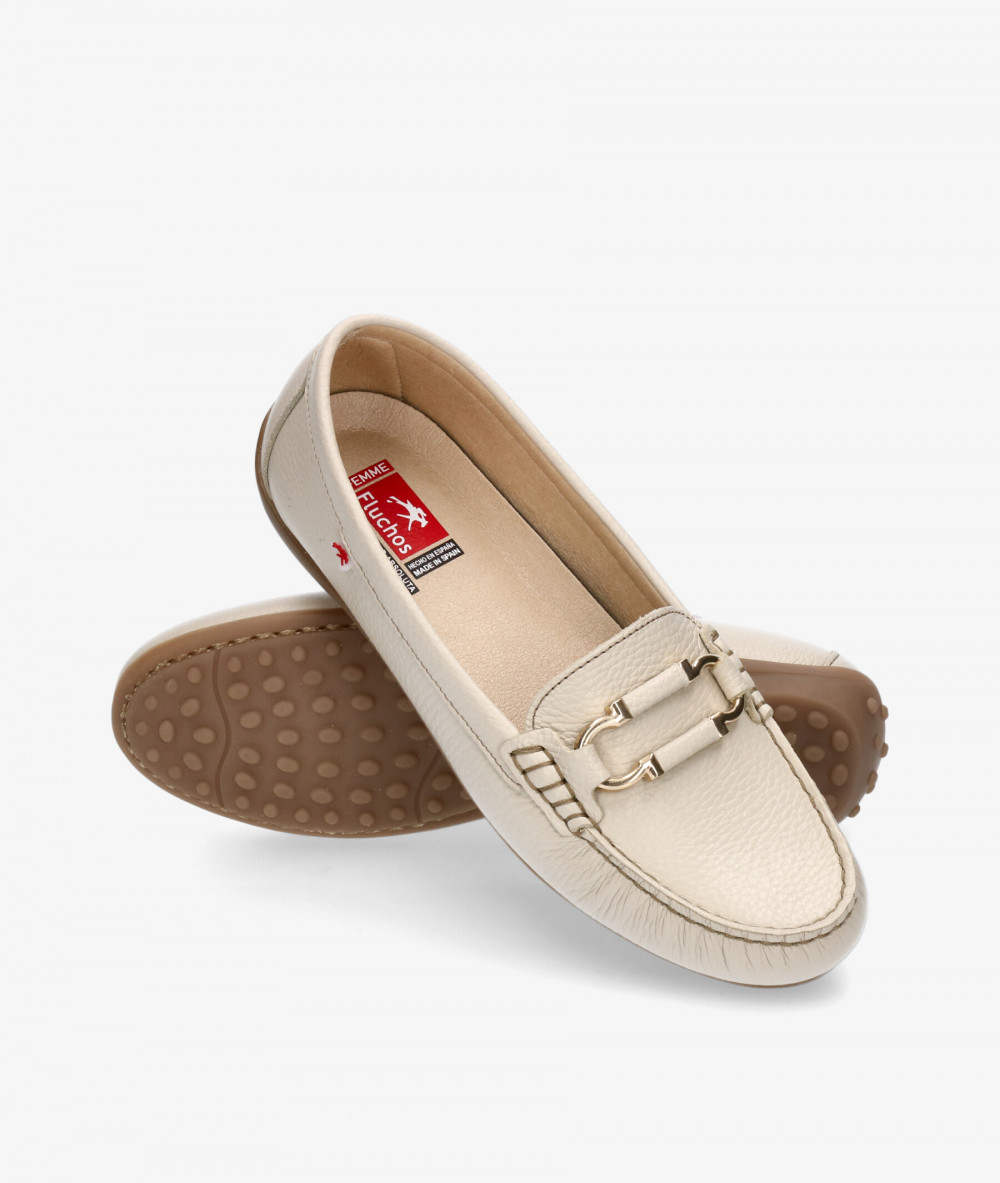 Mocasines Fluchos F2156 en hueso Mocasines Fluchos F2156 en hueso