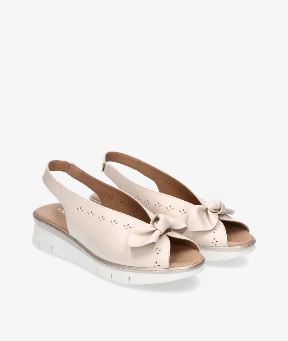 Sandalias Traveris  92400 en hueso