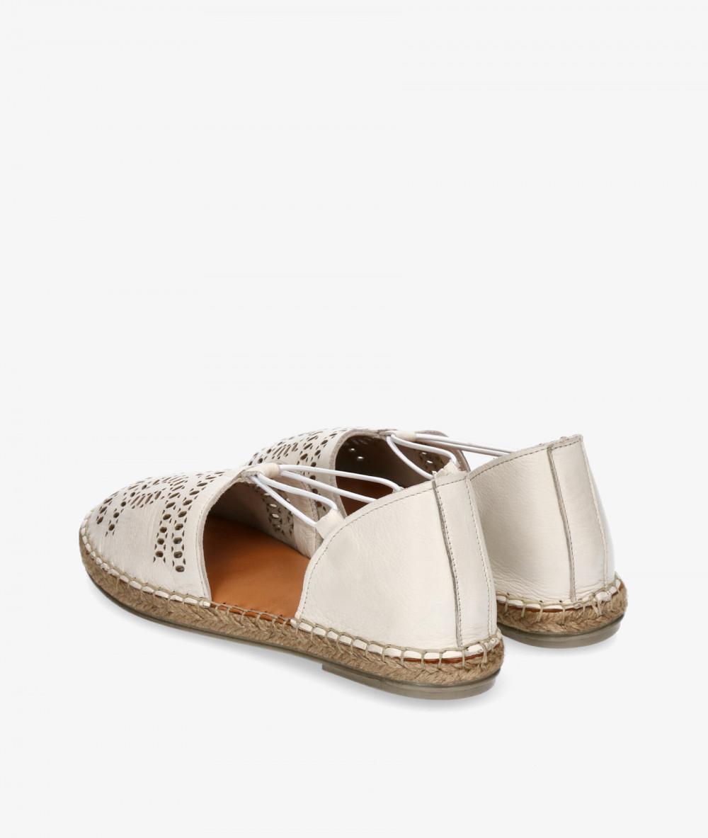 Alpargatas pabloochoa.shoes  NORA en blanco