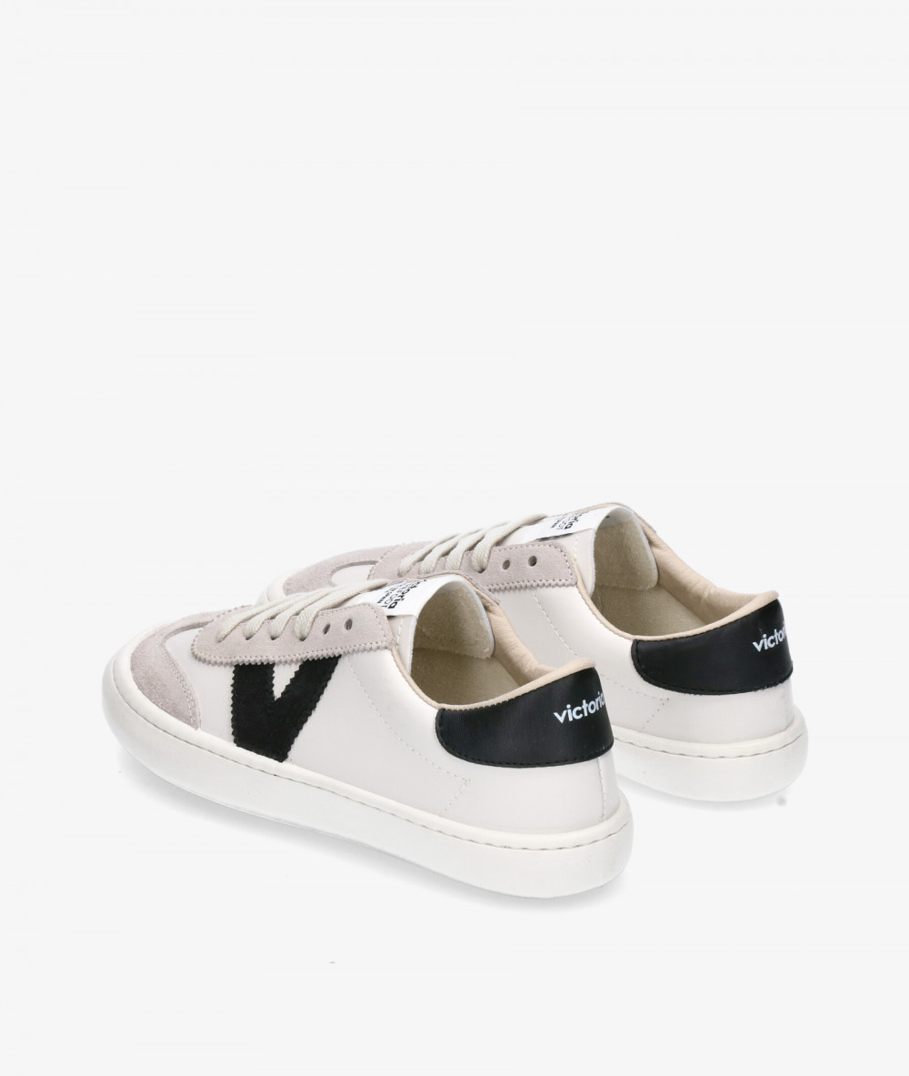 Deportivos Victoria OLMO BAREFOOT en negro Deportivos Victoria OLMO BAREFOOT en negro