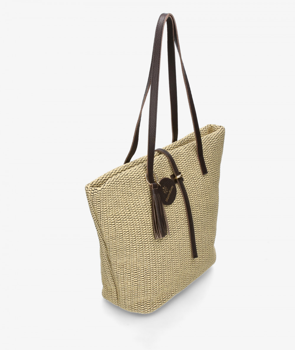 Elevate your look! Our Bag collection a combination of design, quality and comfort for your daily outfits