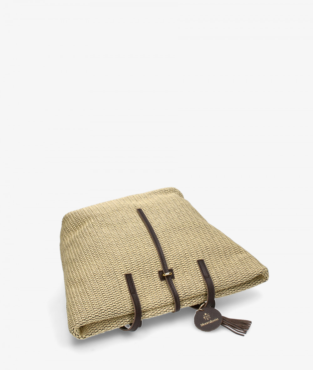 Elevate your look! Our Bag collection a combination of design, quality and comfort for your daily outfits