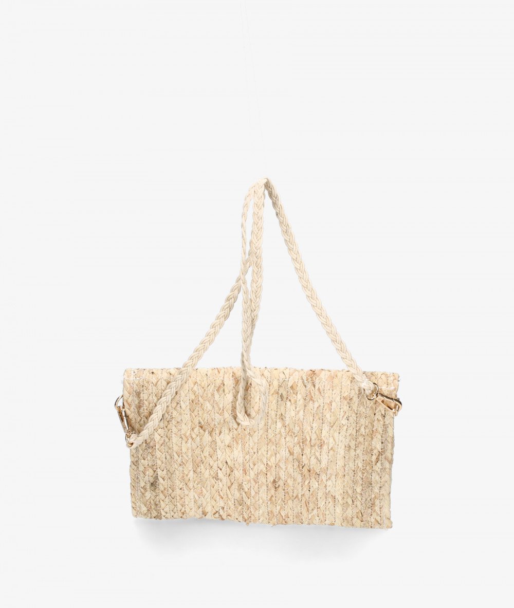 Elevate your look! Our Bag collection a combination of design, quality and comfort for your daily outfits