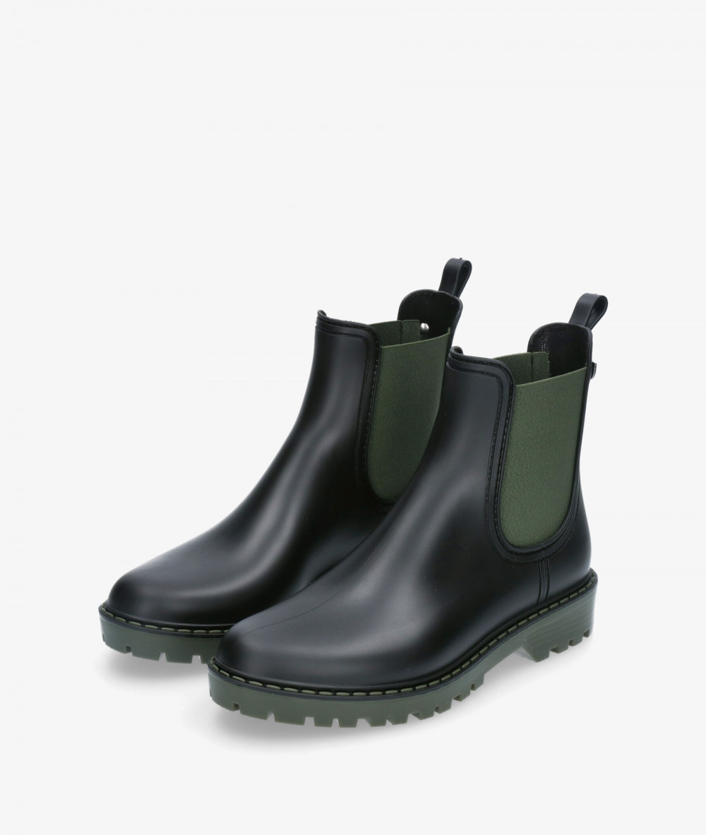 Botines IGOR  W10298 en negro Botines IGOR  W10298 en negro