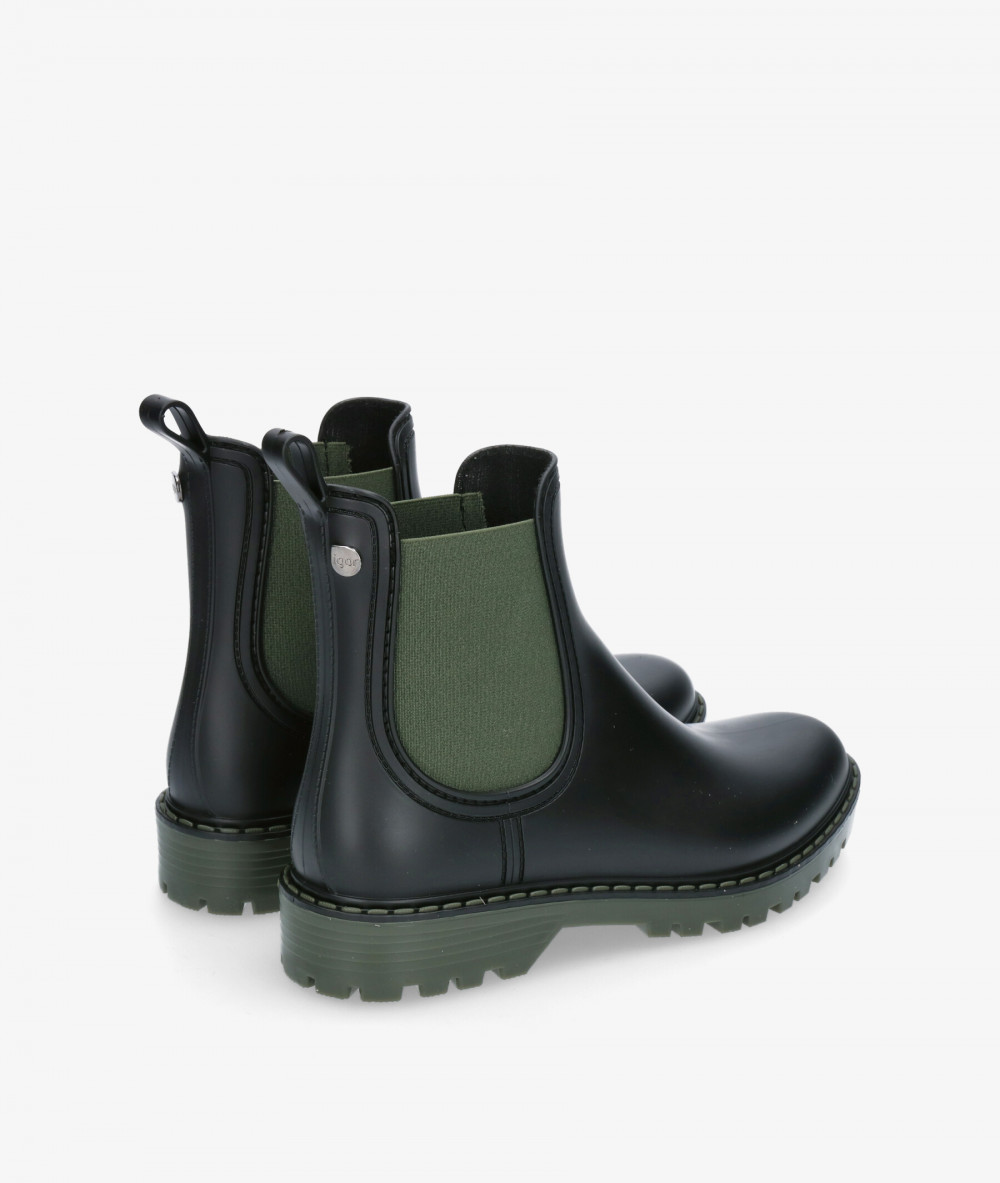 Botines IGOR  W10298 en negro Botines IGOR  W10298 en negro