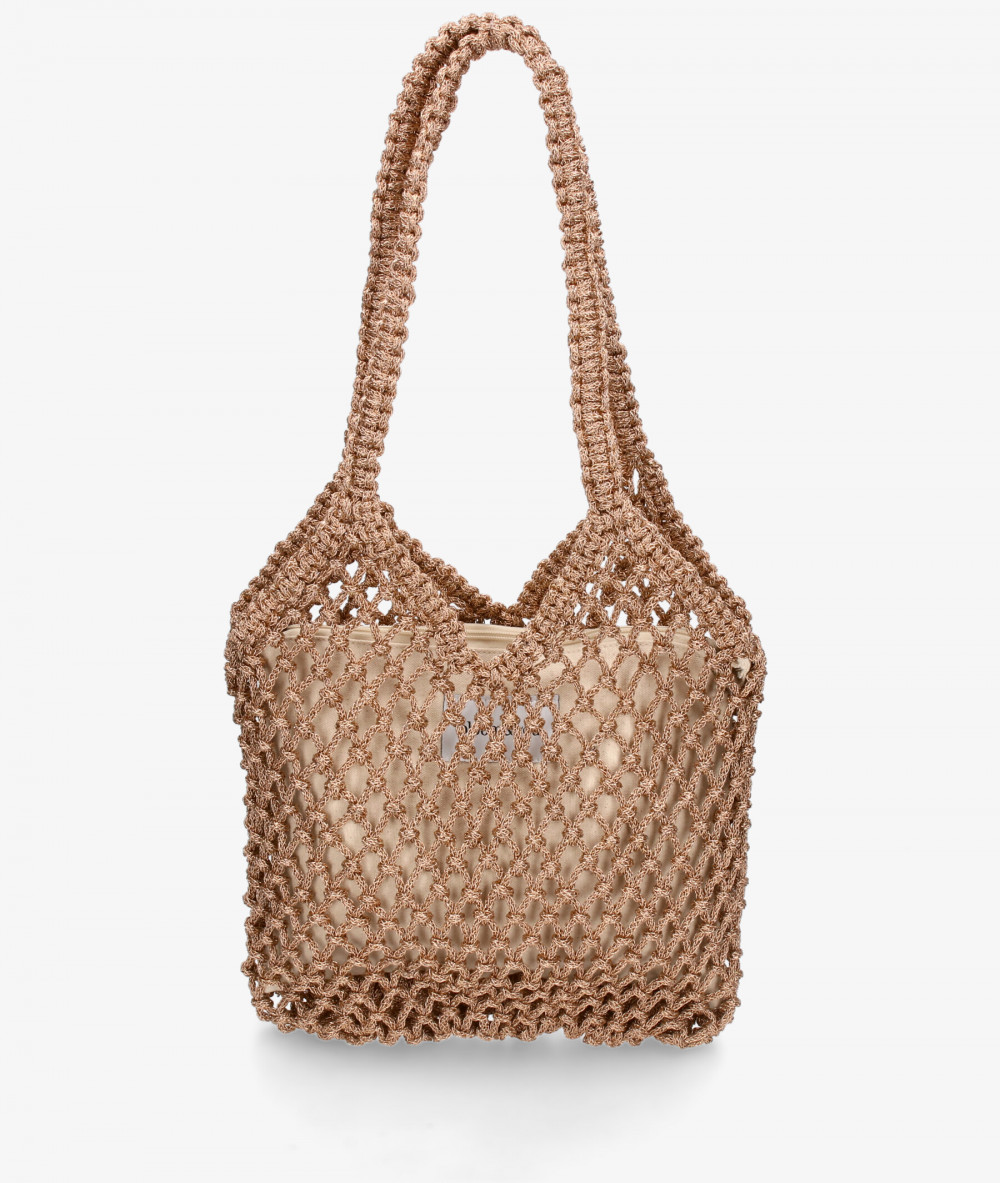 Elevate your look! Our Bag collection a combination of design, quality and comfort for your daily outfits Elevate your look! Our Bag collection a combination of design, quality and comfort for your daily outfits