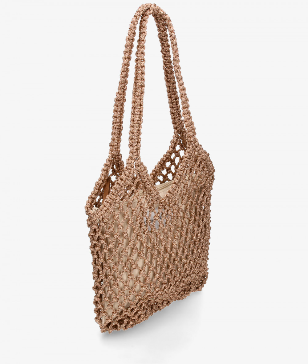 Elevate your look! Our Bag collection a combination of design, quality and comfort for your daily outfits Elevate your look! Our Bag collection a combination of design, quality and comfort for your daily outfits