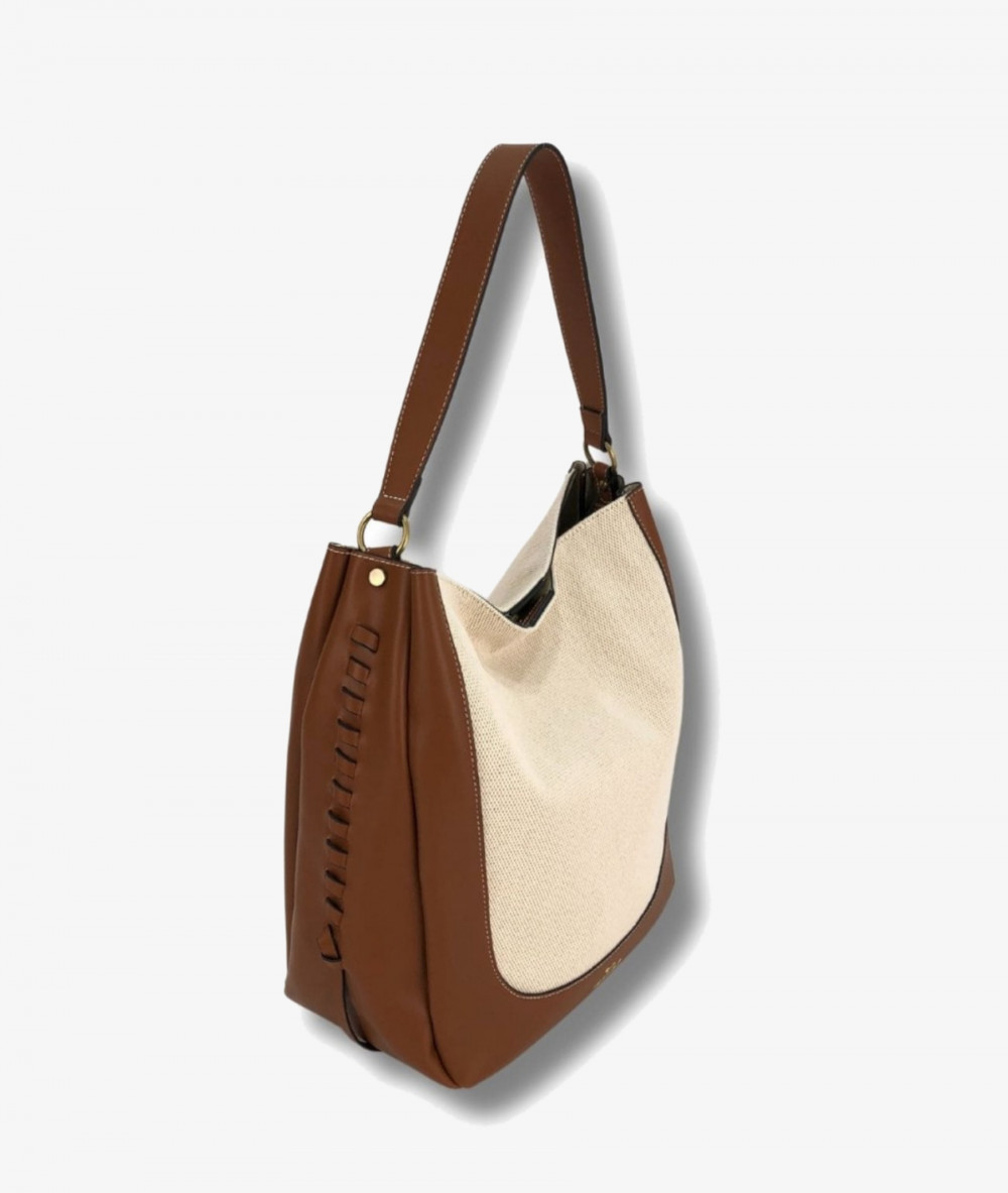 Elevate your look! Our Bag collection a combination of design, quality and comfort for your daily outfits Elevate your look! Our Bag collection a combination of design, quality and comfort for your daily outfits