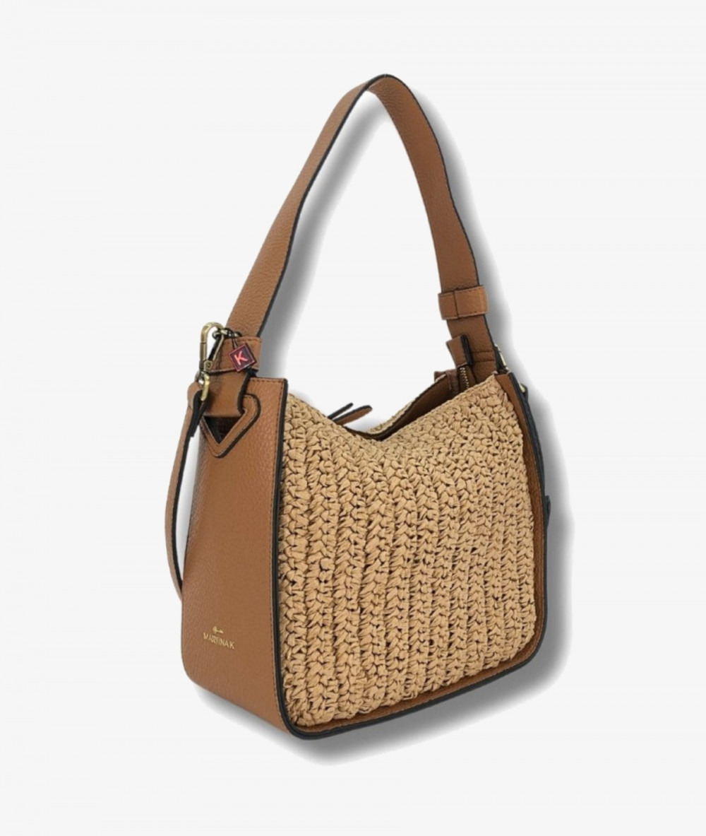 Elevate your look! Our Bag collection a combination of design, quality and comfort for your daily outfits Elevate your look! Our Bag collection a combination of design, quality and comfort for your daily outfits