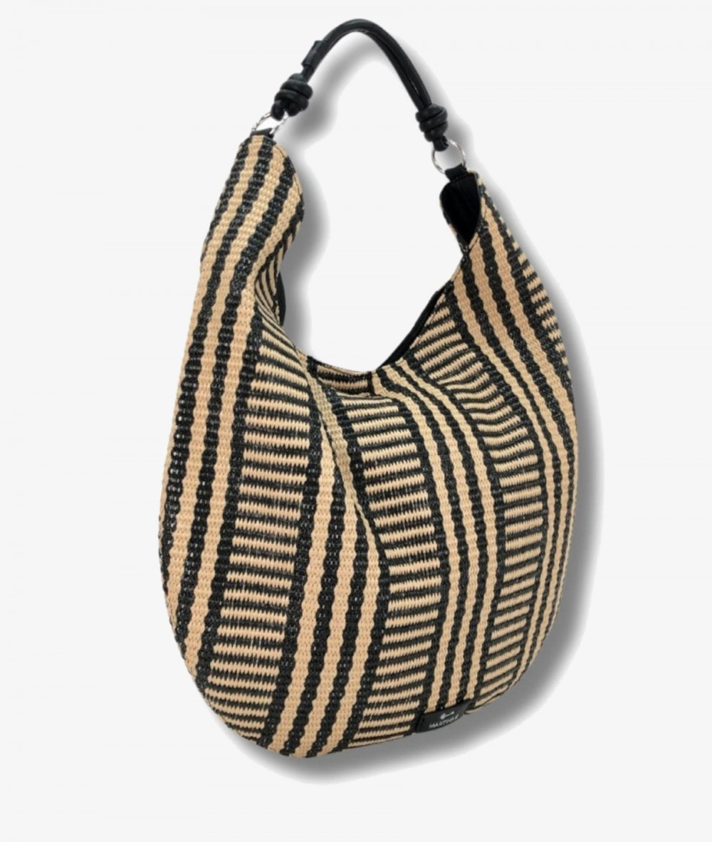 Elevate your look! Our Bag collection a combination of design, quality and comfort for your daily outfits Elevate your look! Our Bag collection a combination of design, quality and comfort for your daily outfits