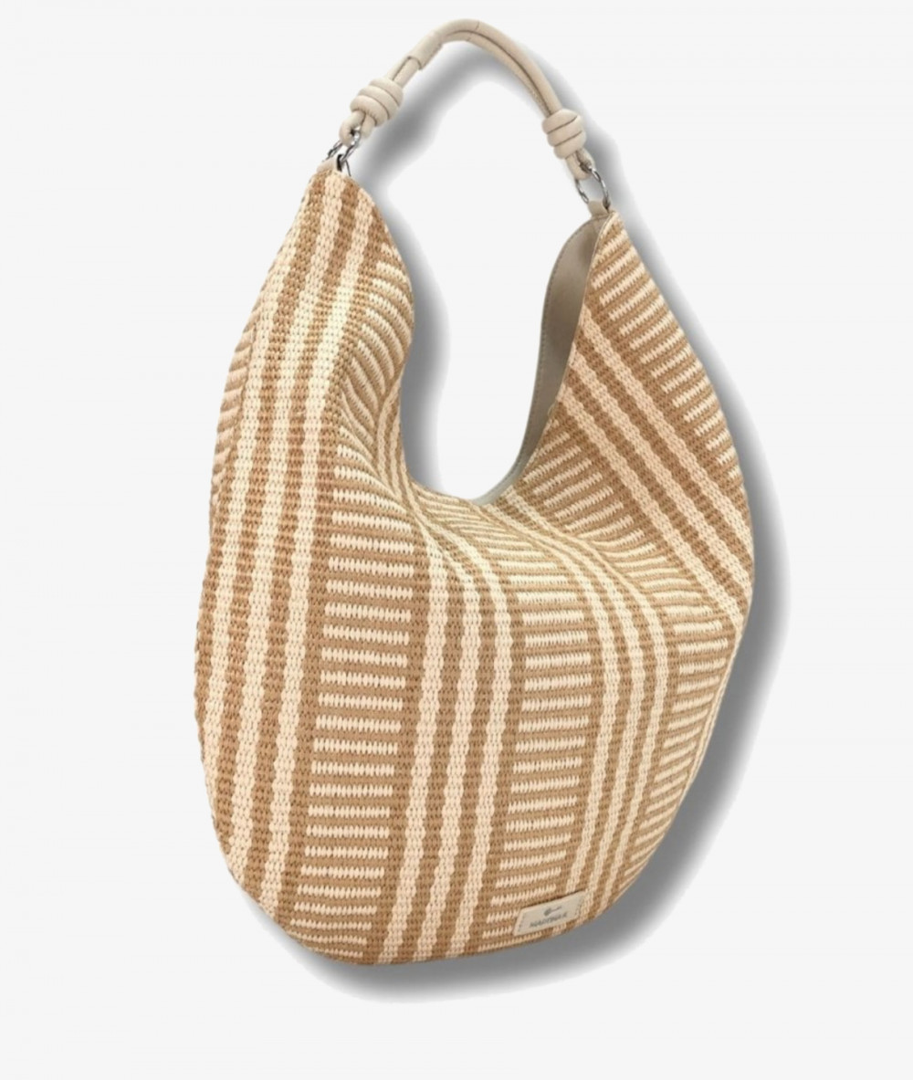 Elevate your look! Our Bag collection a combination of design, quality and comfort for your daily outfits Elevate your look! Our Bag collection a combination of design, quality and comfort for your daily outfits