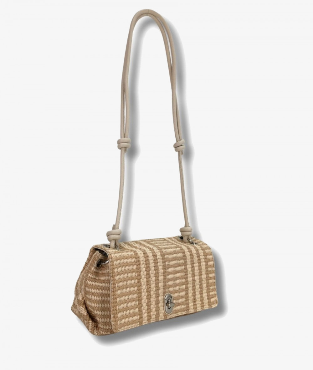 Elevate your look! Our Bag collection a combination of design, quality and comfort for your daily outfits Elevate your look! Our Bag collection a combination of design, quality and comfort for your daily outfits