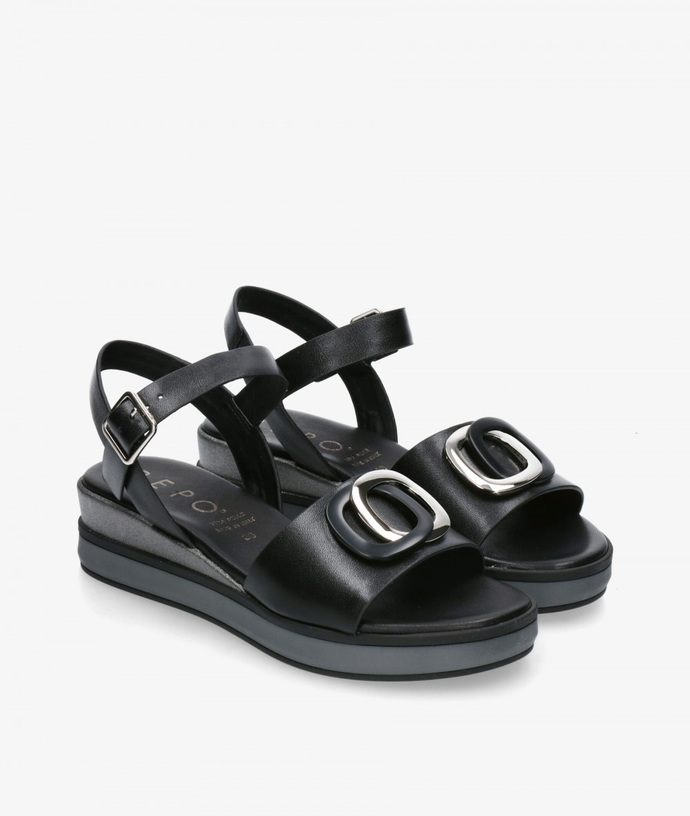 Sandalias pabloochoa.shoes  82219-R en negro Sandalias pabloochoa.shoes  82219-R en negro