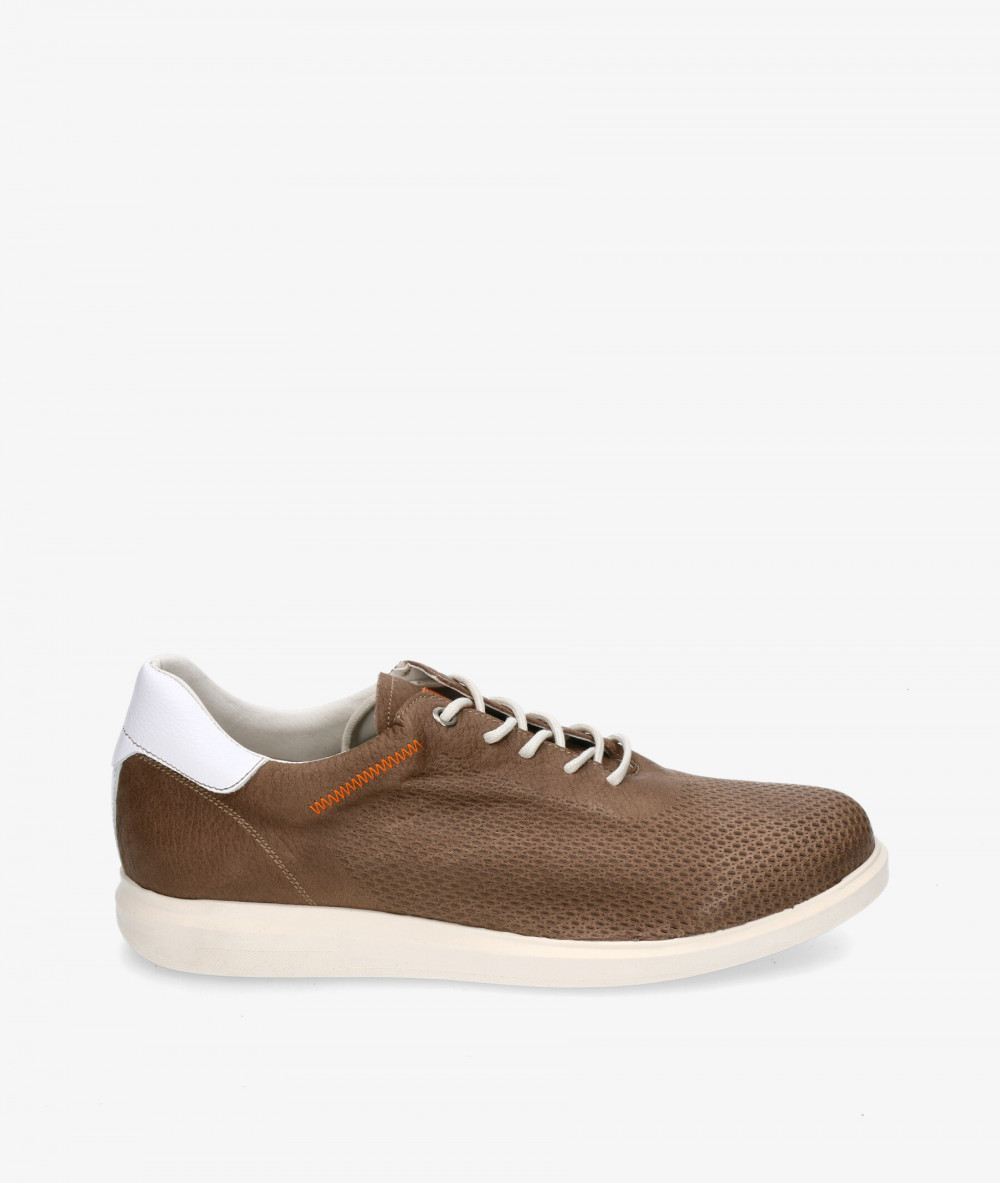 Zapatos casual Traveris 06102 en marrón Zapatos casual Traveris 06102 en marrón