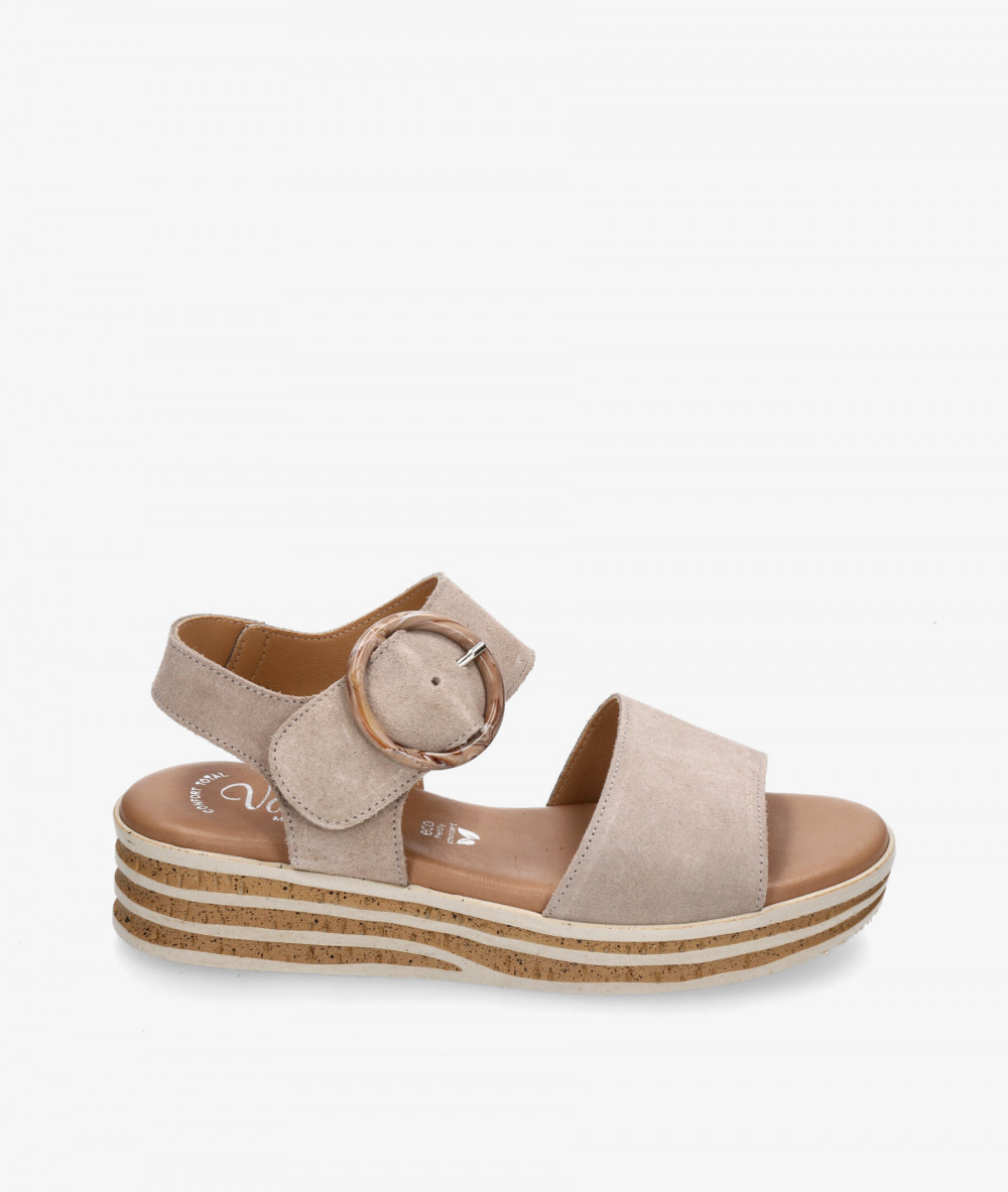 Valeria´s Sandals  1945 in taupe split suede Valeria´s Sandals  1945 in taupe split suede